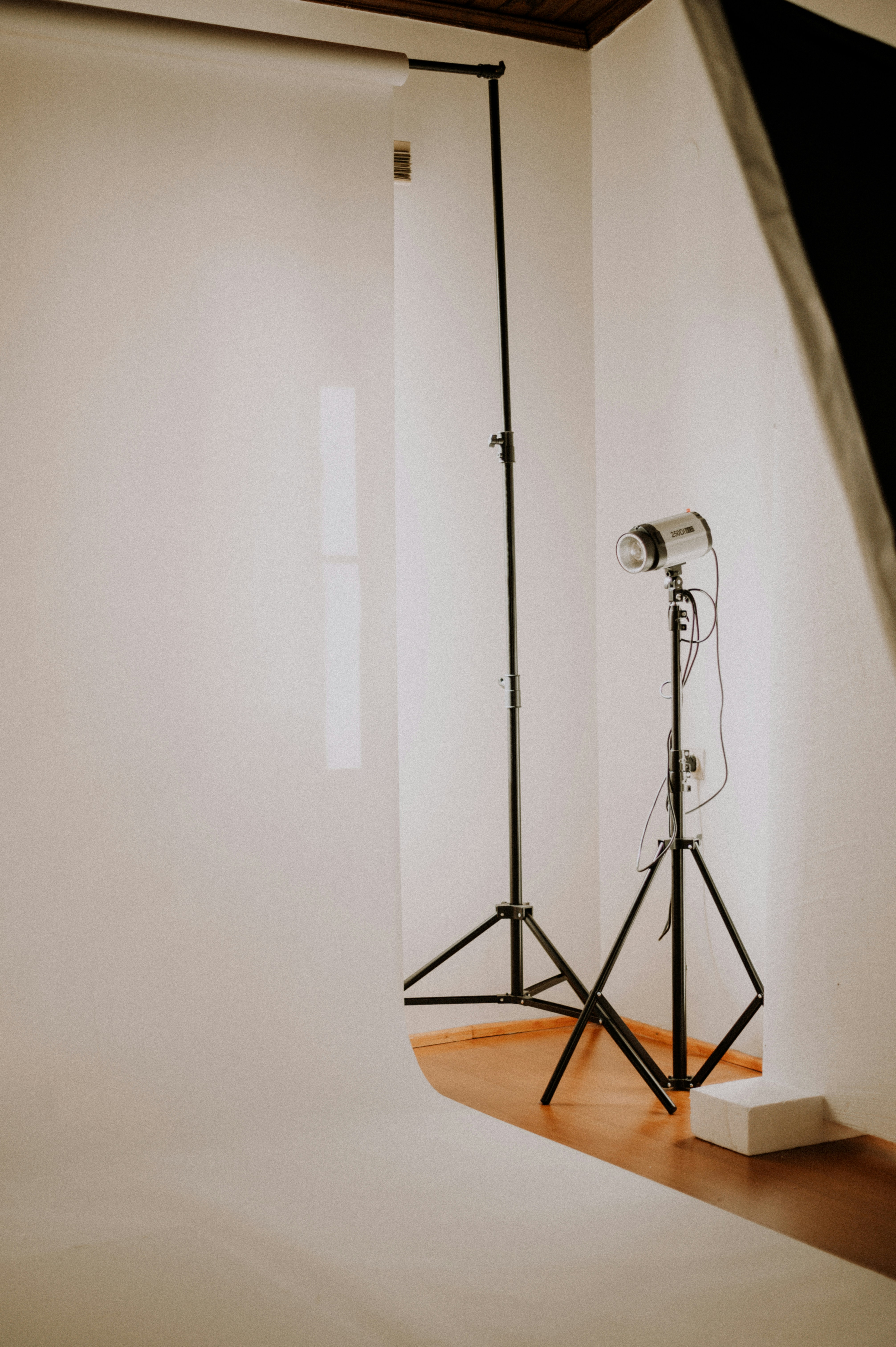 🎉 Conclusion: Your VST Journey with FL Studio â Empowered and Informed by Uniphonic a photo studio with two lights and a tripod
